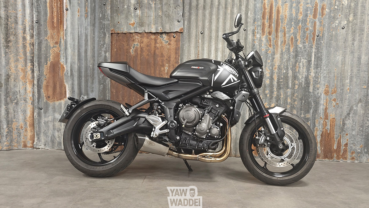 Triumph Trident 660: Matt Jet Black