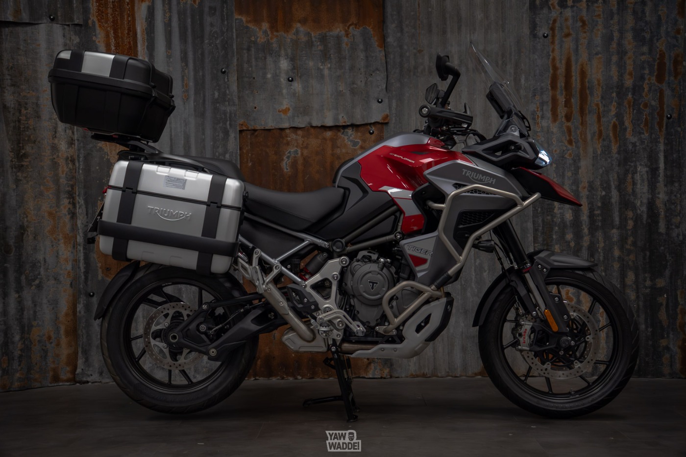 Triumph Tiger 1200 GT Explorer: Carnival Red