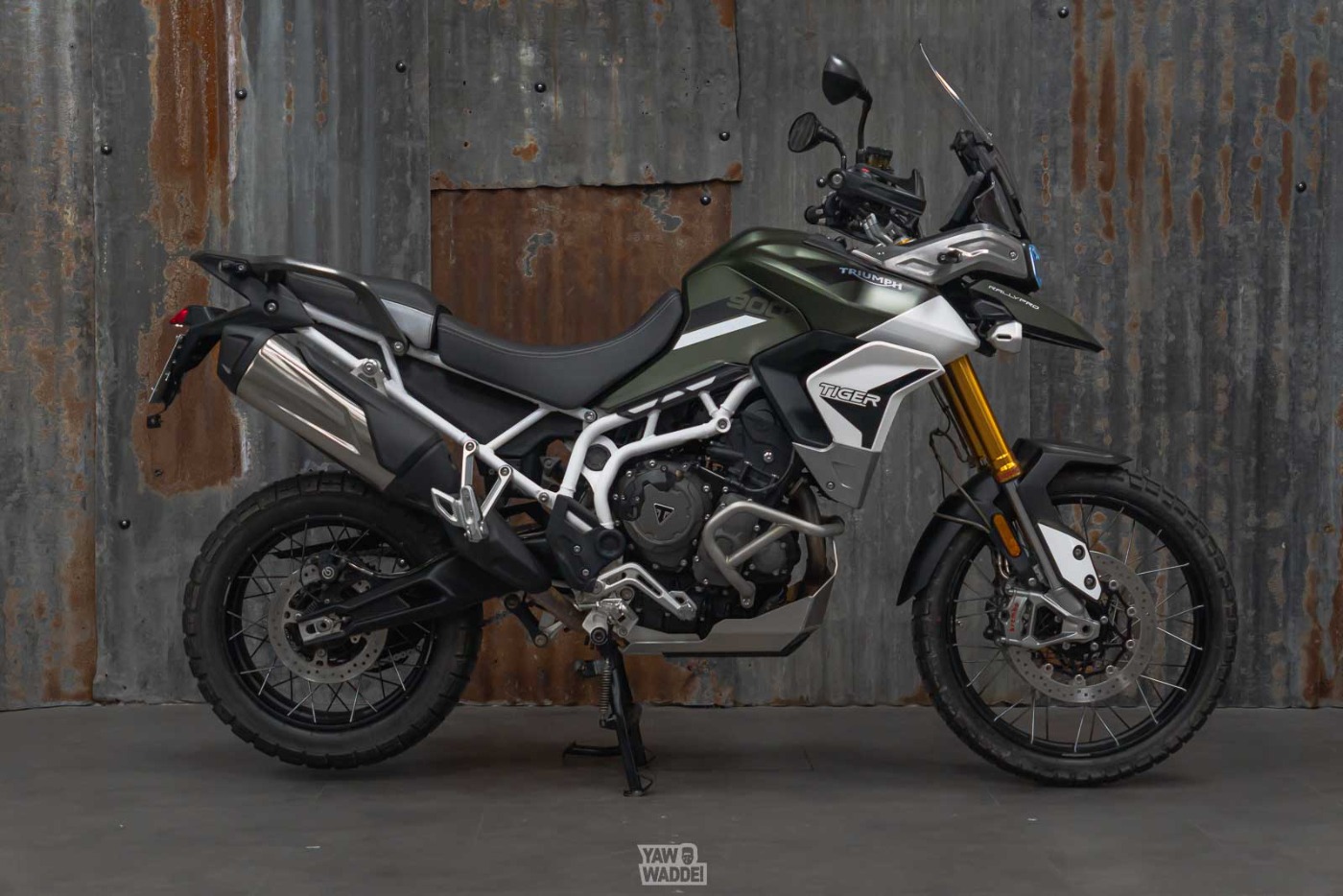 Triumph Tiger 900 Rally Pro: matt Khaki (A2 compatible)